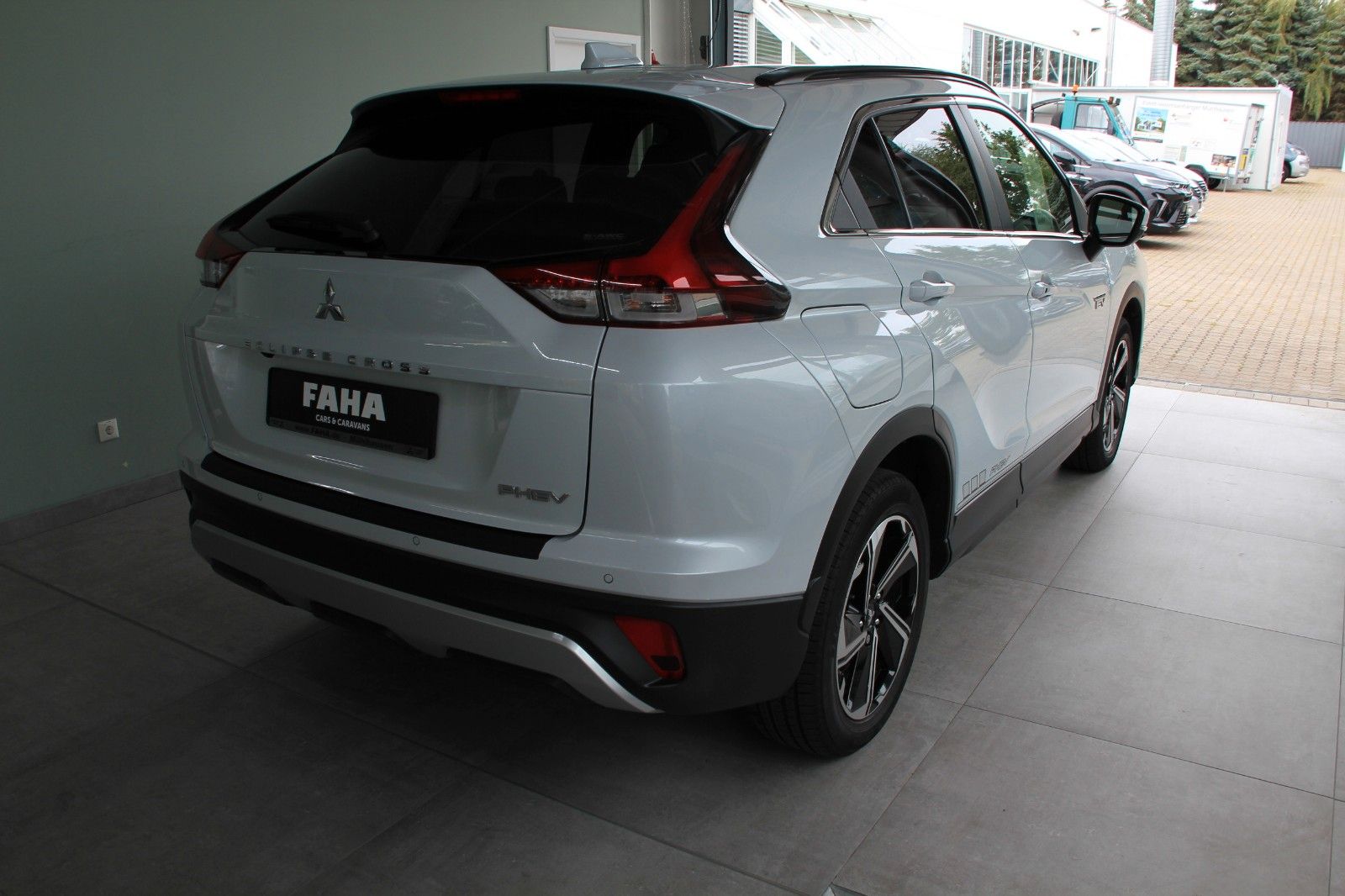 Fahrzeugabbildung Mitsubishi Eclipse Cross PHEV Intro Edition