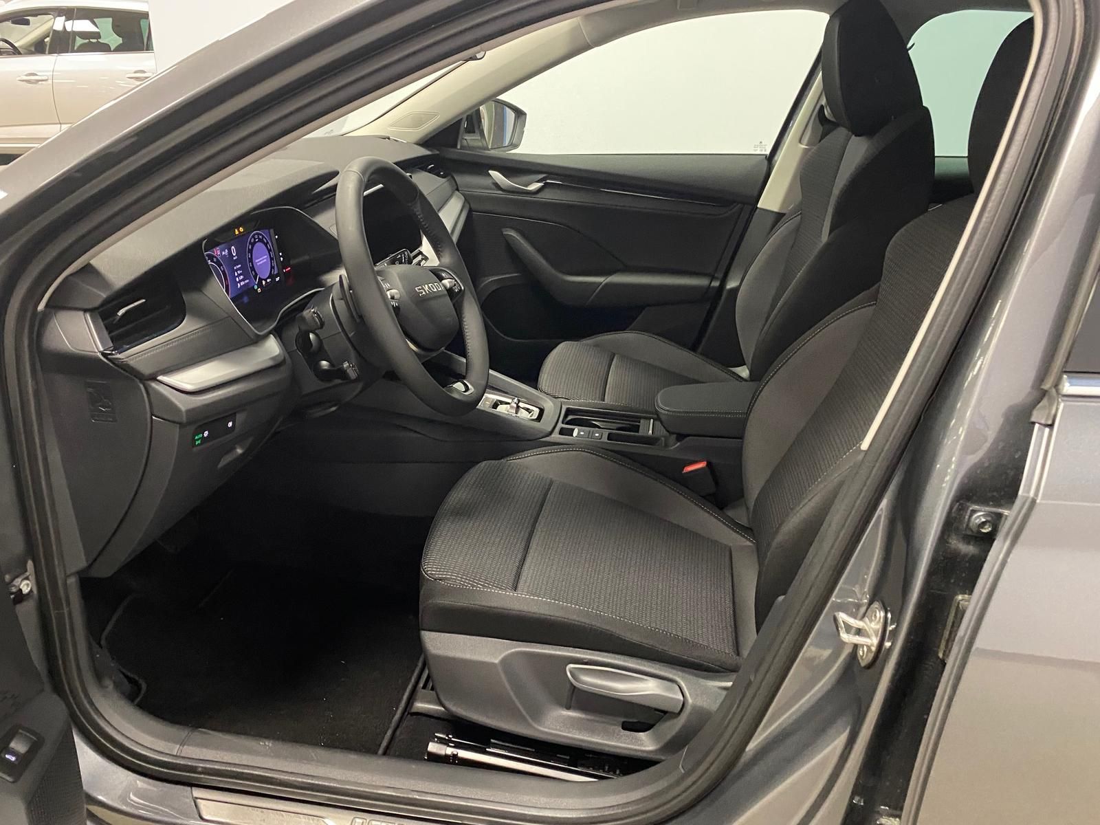Fahrzeugabbildung SKODA Octavia 1.5 TSI mHEV Selection+ACC+RFK+5J. GARAN
