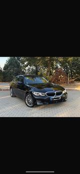BMW 330d Sport Line  Laserlicht & Head Up - BMW 330 Gebrauchtwagen in München