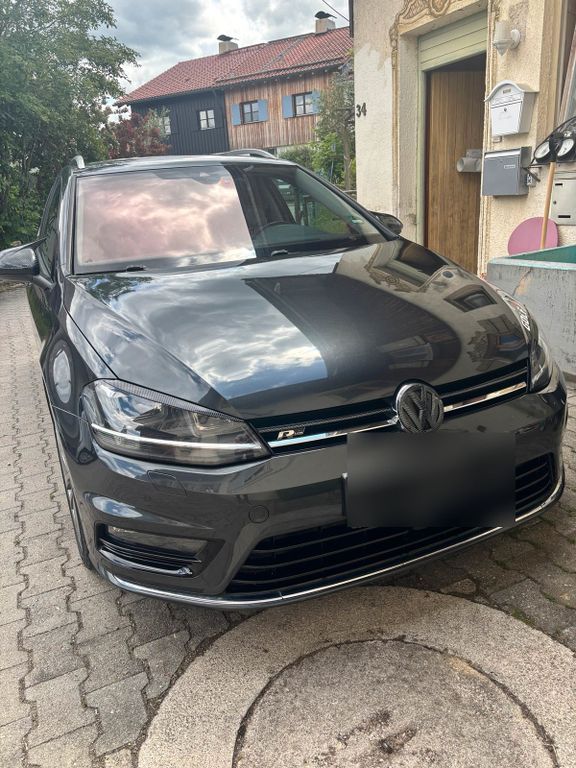 Image of Volkswagen Golf
