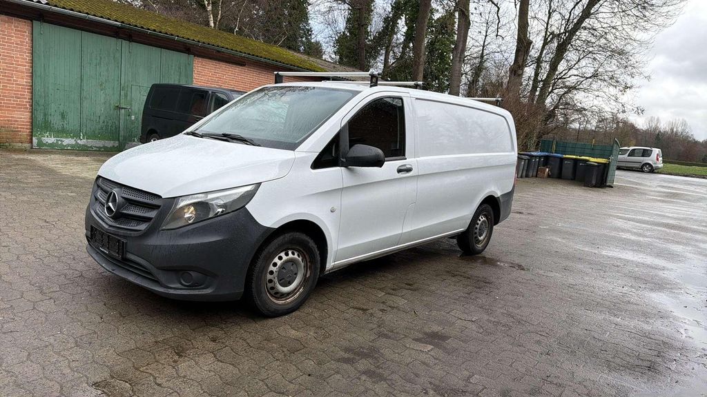 Image of Mercedes-Benz Vito