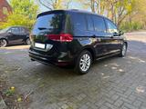 Volkswagen Touran 1.4 TSI DSG Comfortline BMT Comfortline - VW Touran Gebrauchtwagen in Hamburg