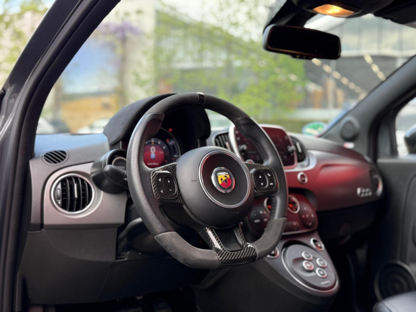 Abarth 595*LEDER*NAVI*BEATS*AUTOMATIK*KLAPPENAUSPUFF*1A