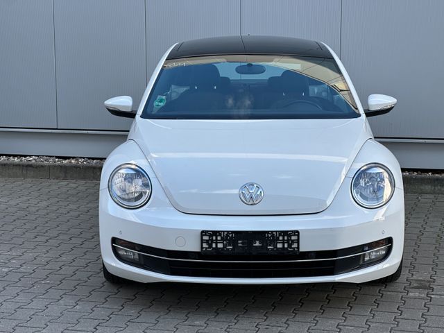 Volkswagen Beetle Lim. Design BMT/Panorama/Navi/1Hand/Top.