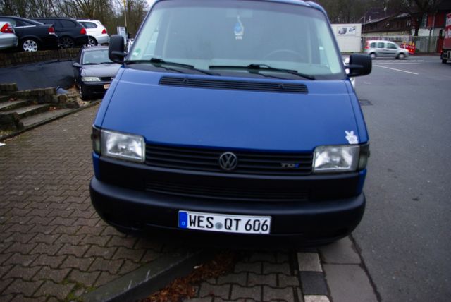 Volkswagen T4 Caravelle 2.5 TDI 65kW  ** neuer Motor  **