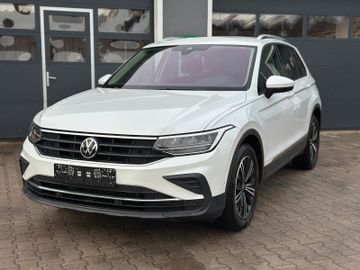 Volkswagen Tiguan - 4