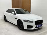Jaguar XF 3.0 D V6 Sport NAVI/MERIDIAN/XEN/KAM/SHZ/LMF - Jaguar XF mit Diesel-Antrieb: 3.0