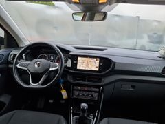Fahrzeugabbildung Volkswagen T-Cross 1.0 TSI Life Navi ACC 17 Zoll Alu