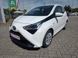 Toyota Aygo AYGO x-play - Toyota aus 2022: Aygo