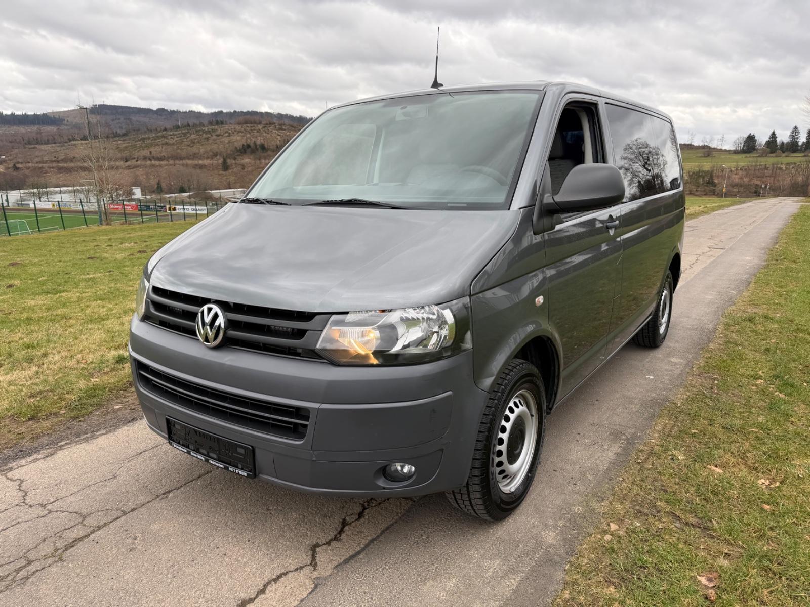 Volkswagen T5 Transporter Kombi 2.0TDI 140ps DSG Automatik