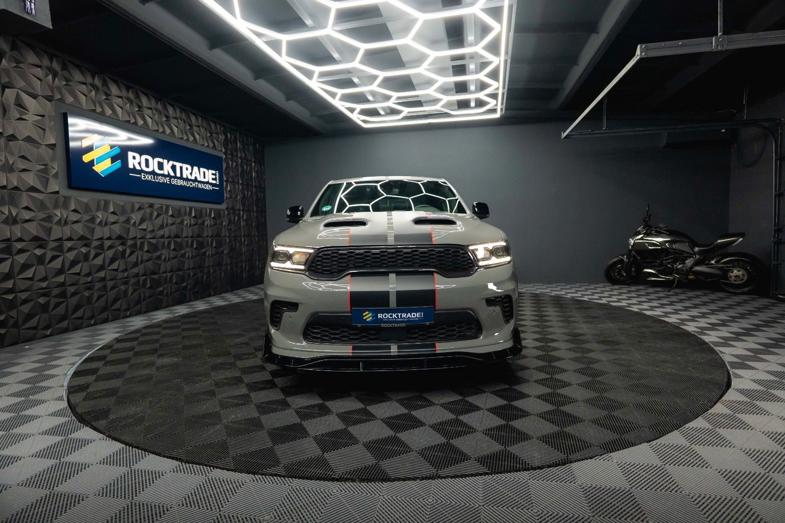 Fahrzeugabbildung Dodge Durango 5.7 V8 R/T 4x4 Night-Paket Modell 22 ACC