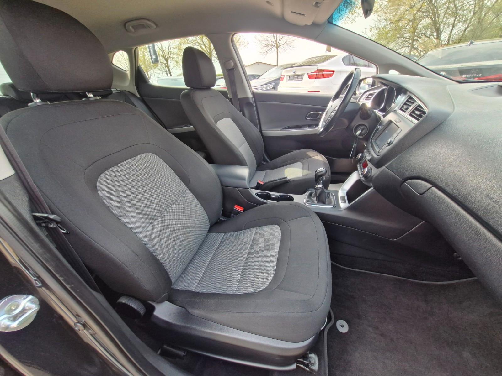 Kia cee'd / Ceed Navi Kamera Sitzheizung etc.