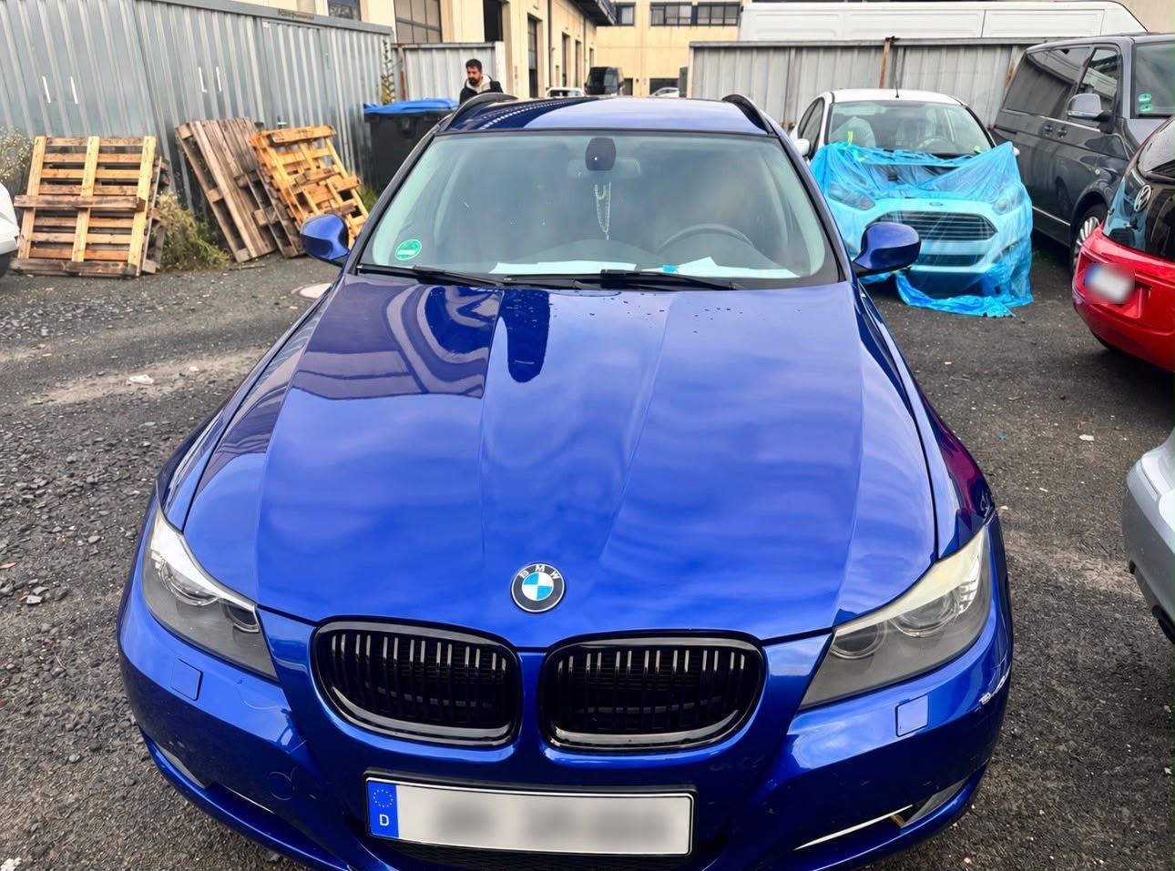 BMW 320