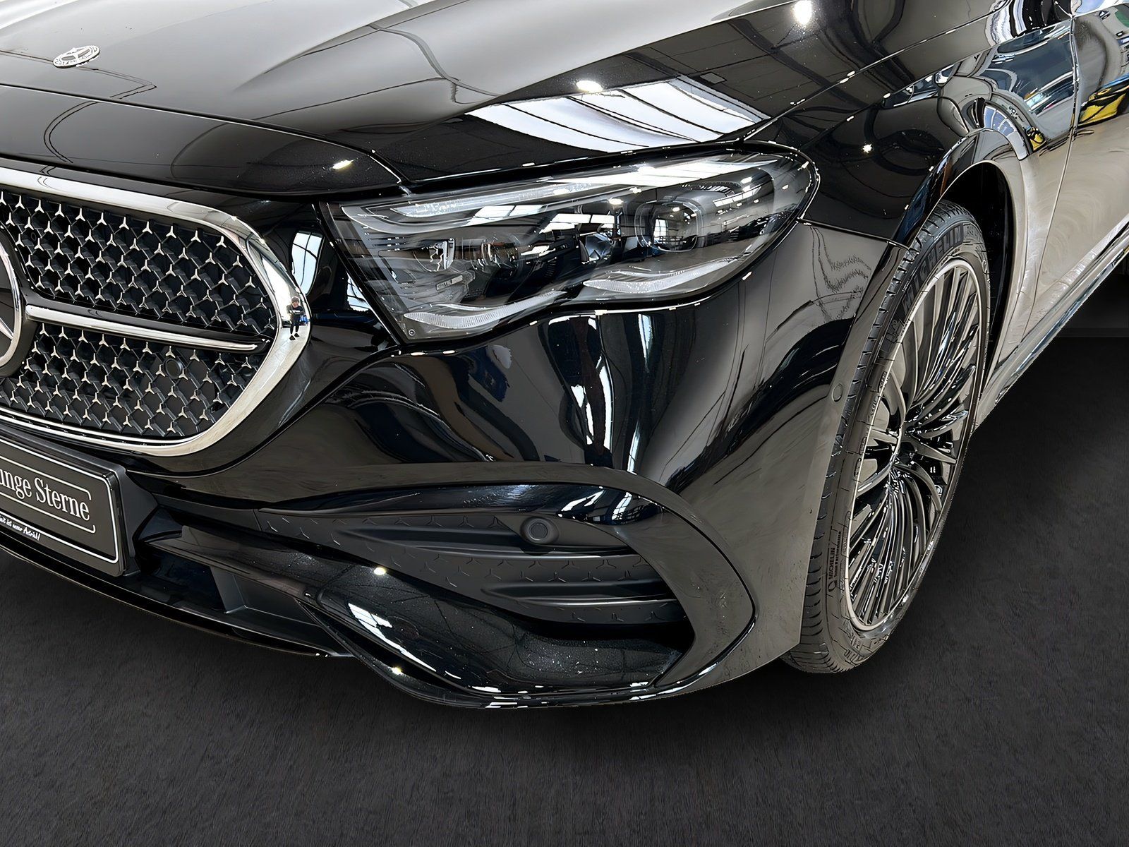 Mercedes-Benz E 300 e 4M AMG+NIGHT+Memor+Pano+Burm+Massage+360 imagem 3