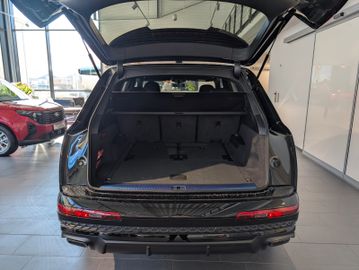 Audi Q7 50 TDI quattro S line