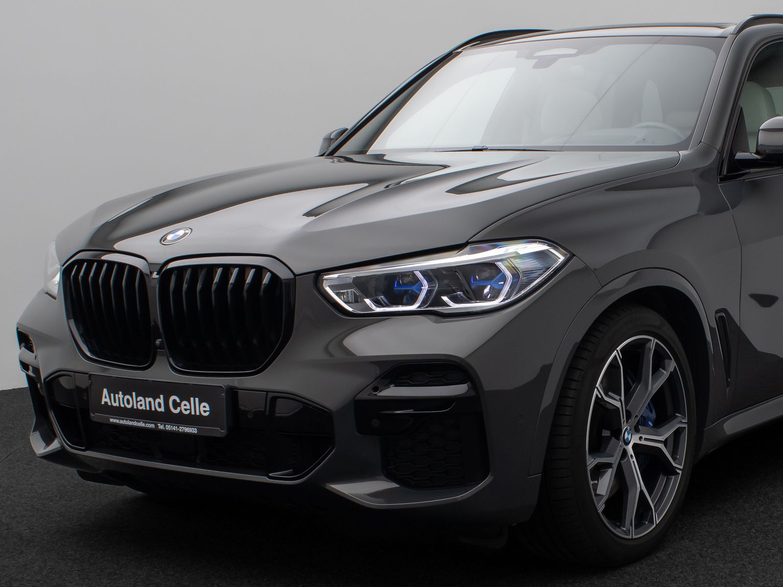 Fahrzeugabbildung BMW X5 xD40d M Sport Panorama Laser 360°HUD DAB H/K