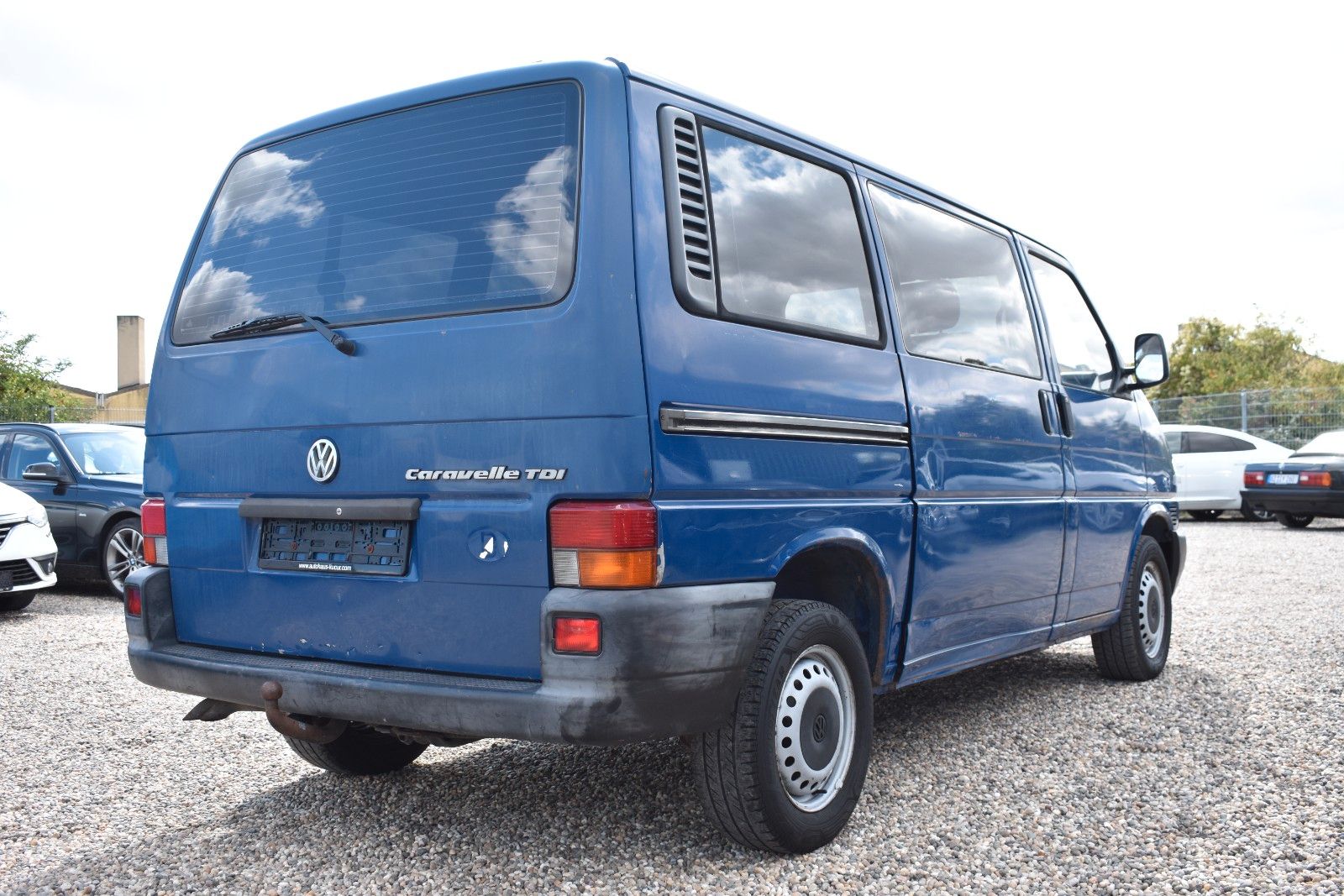 Fahrzeugabbildung Volkswagen T4 Caravelle 2.5 TDI KLIMA/SERVO/ABS/AHK