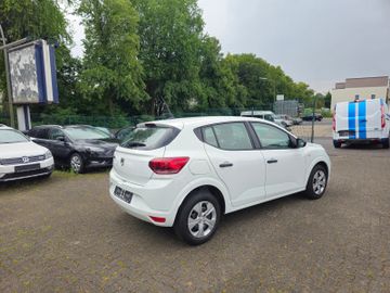Dacia Sandero - 4