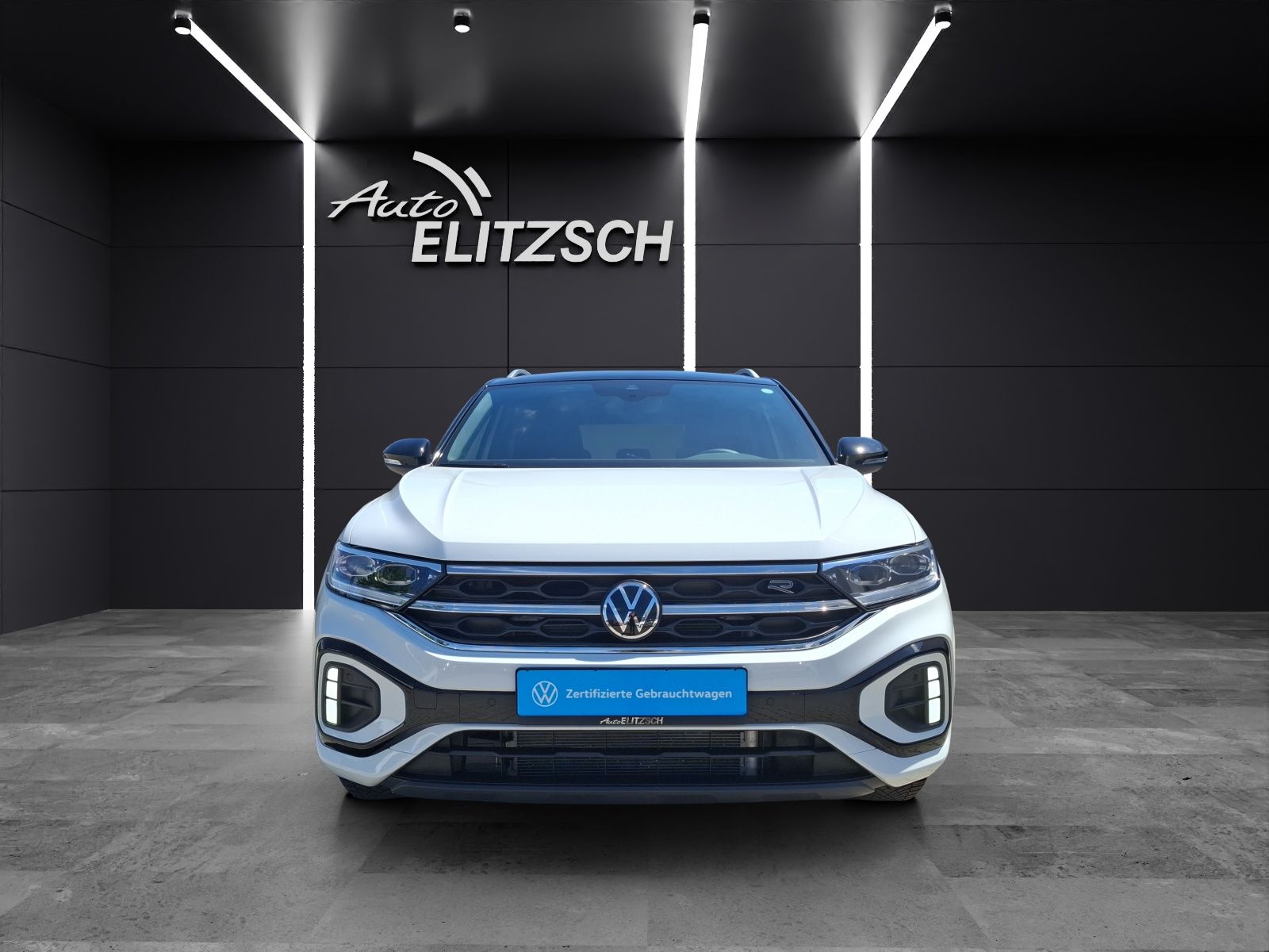 Fahrzeugabbildung Volkswagen T-Roc TSI R-Line DSG LEDplus AHK Navi AID ACC RF
