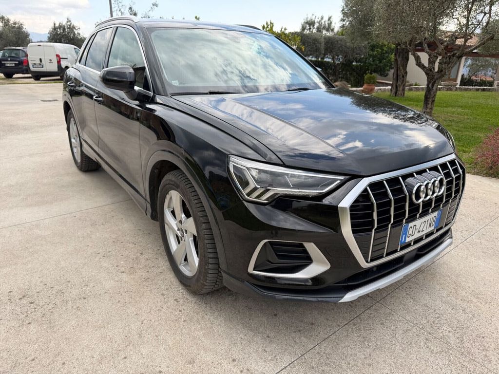 Image of Audi Q3