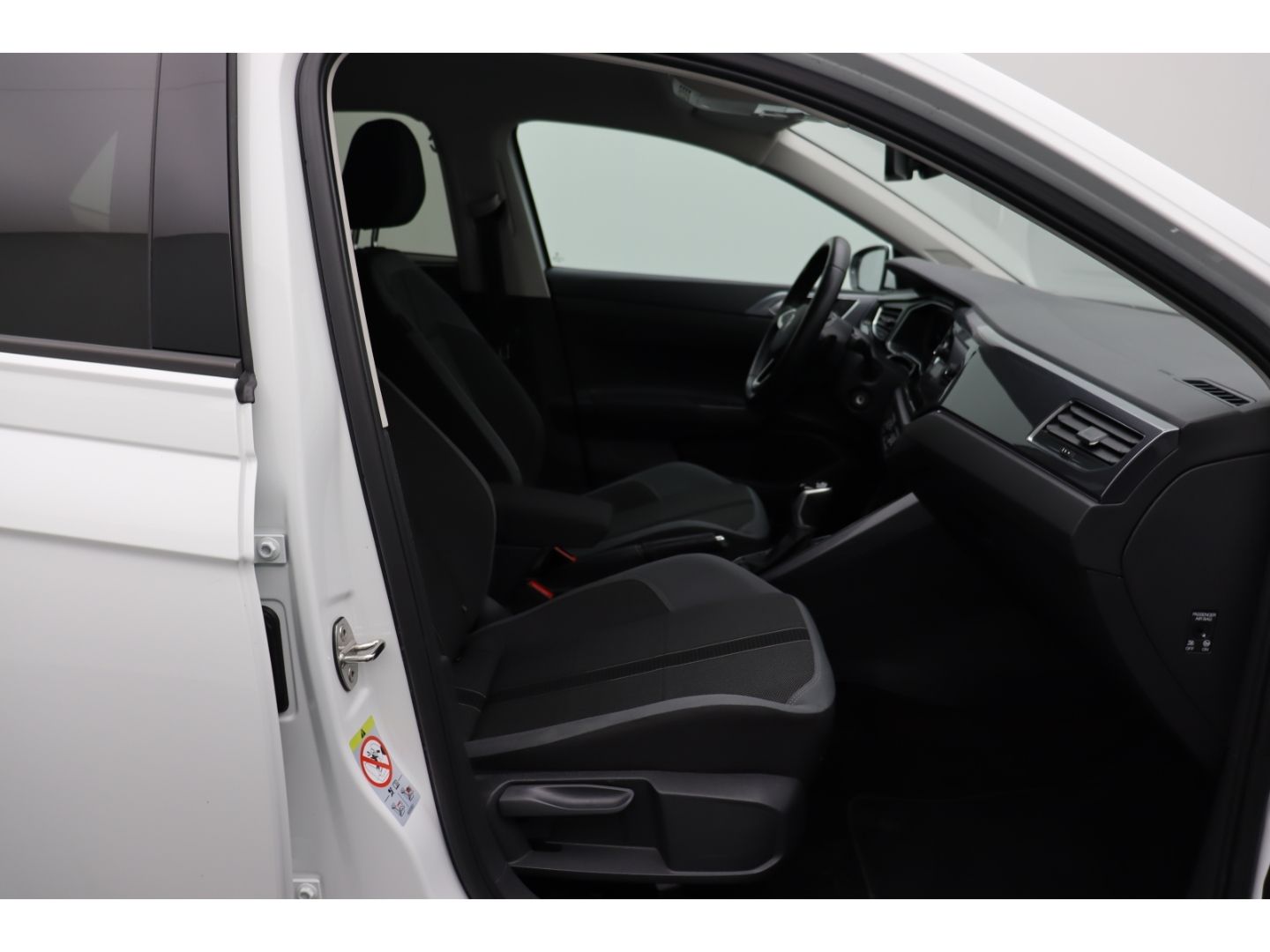 Fahrzeugabbildung Volkswagen Polo VI Style ACC Digi Cockpit LED Apple Carplay