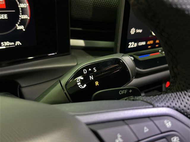 T-Roc R-Line 1.5 l eTSI DSG
