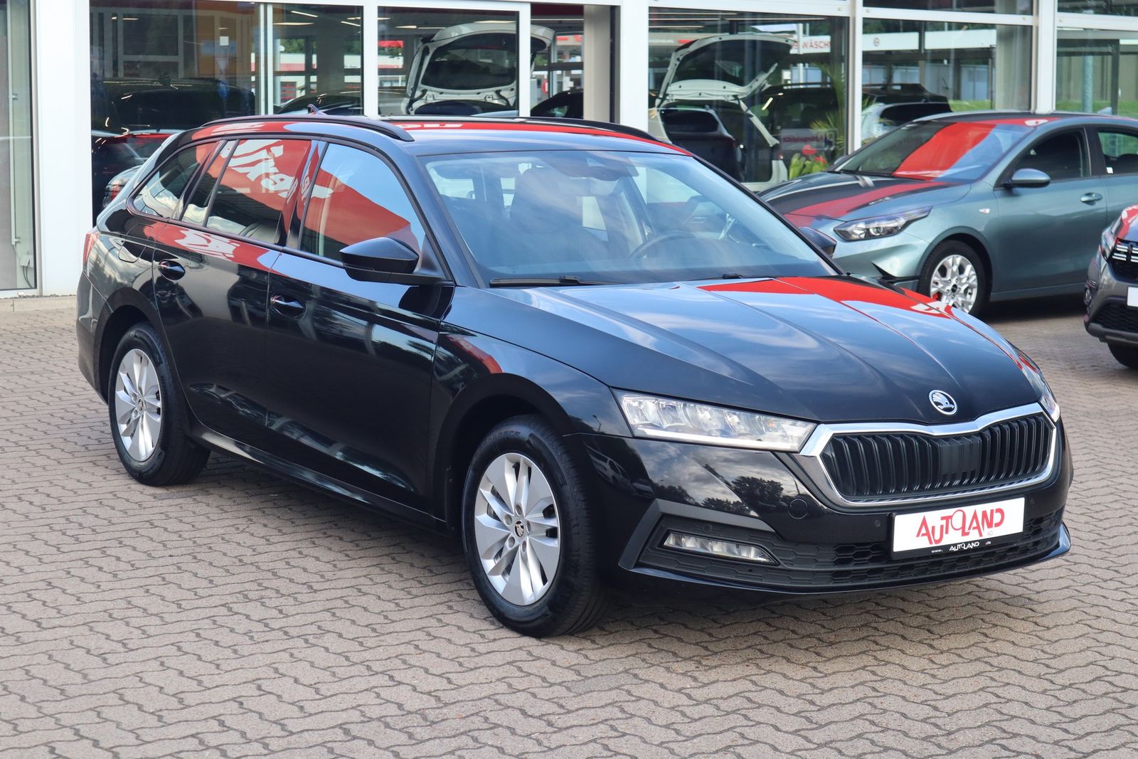 Skoda Octavia Combi 1.0 TSI Ambition LED Navi DAB PDC foto 4
