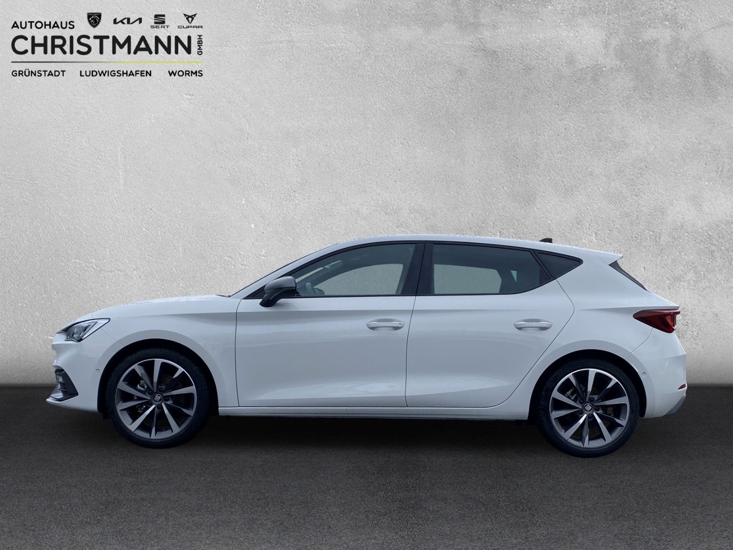 Fahrzeugabbildung SEAT Leon Seat  1,5 eTSI*PDC*NAVI*SHZ*ALLU*