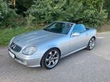 Mercedes-Benz SLK 200 Kompressor - - Mercedes-Benz SLK 200 aus 2001: Kompressor