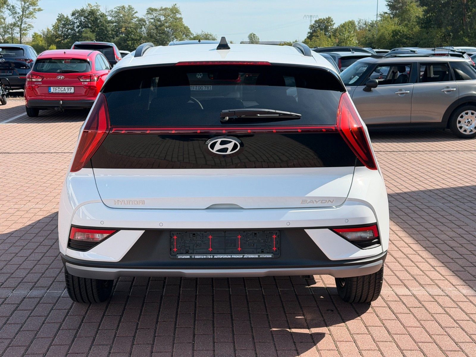 Fahrzeugabbildung Hyundai BAYON 1.0 T-GDI Blackline *Navi*Kamera*BOSE*LED*