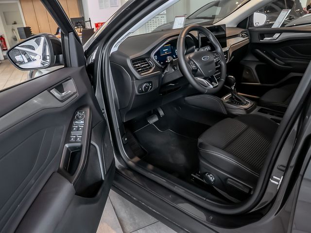 Ford Focus 1.0 Titanium X Intelligent Drive Assist