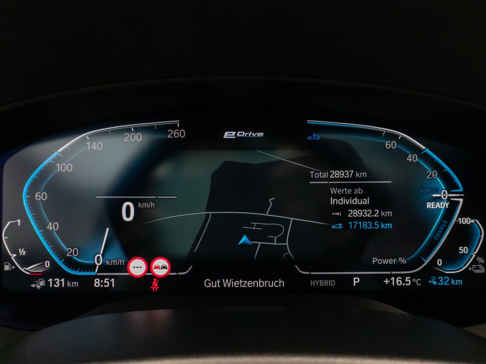 Fahrzeugabbildung BMW 530e M Sport Panorama Kamera HUD DAB H/K AHK 19"