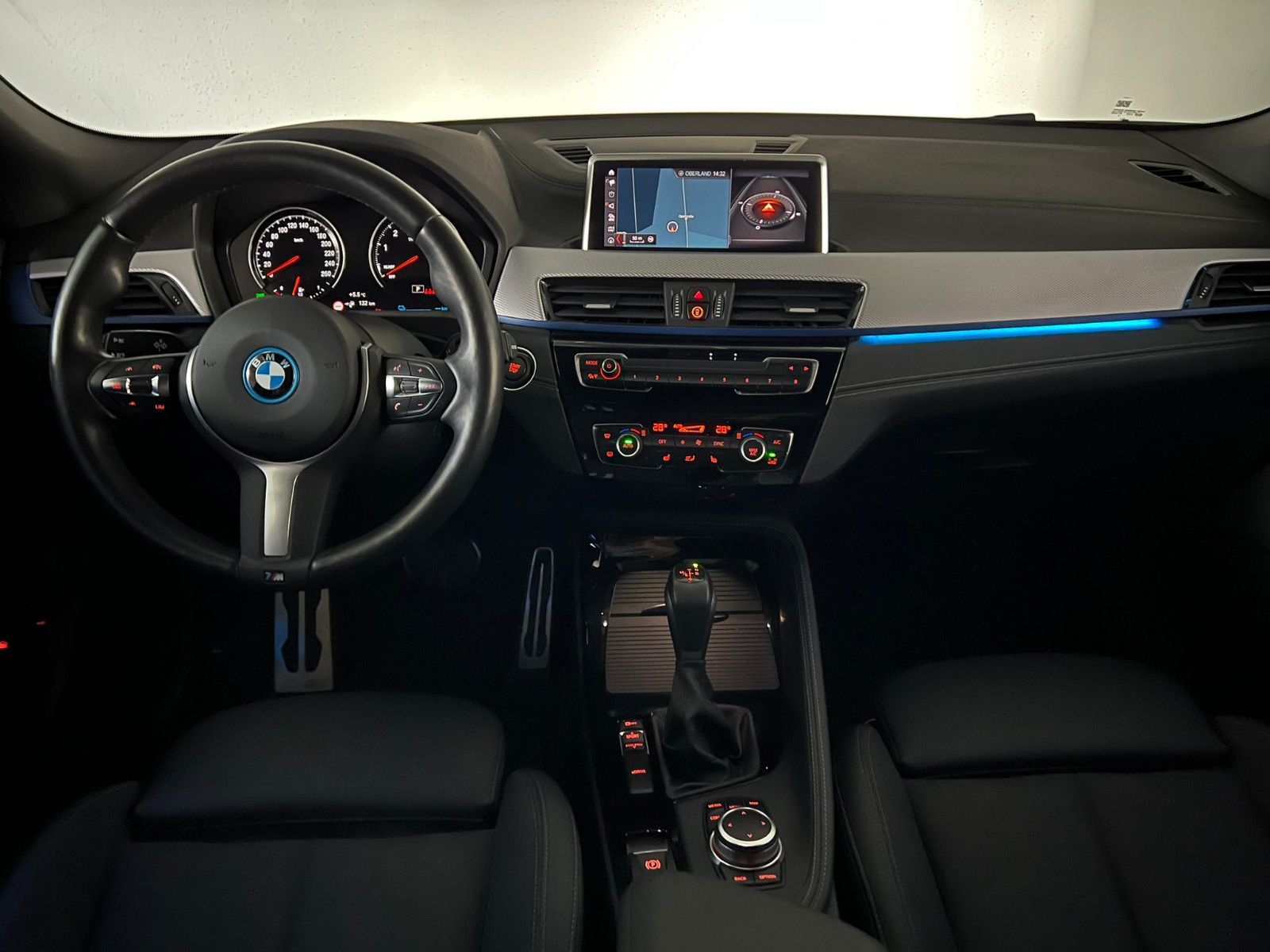Fahrzeugabbildung BMW X2 xDrive 25 e M SPORT/LED/NAVI PROF./ACC/DAB