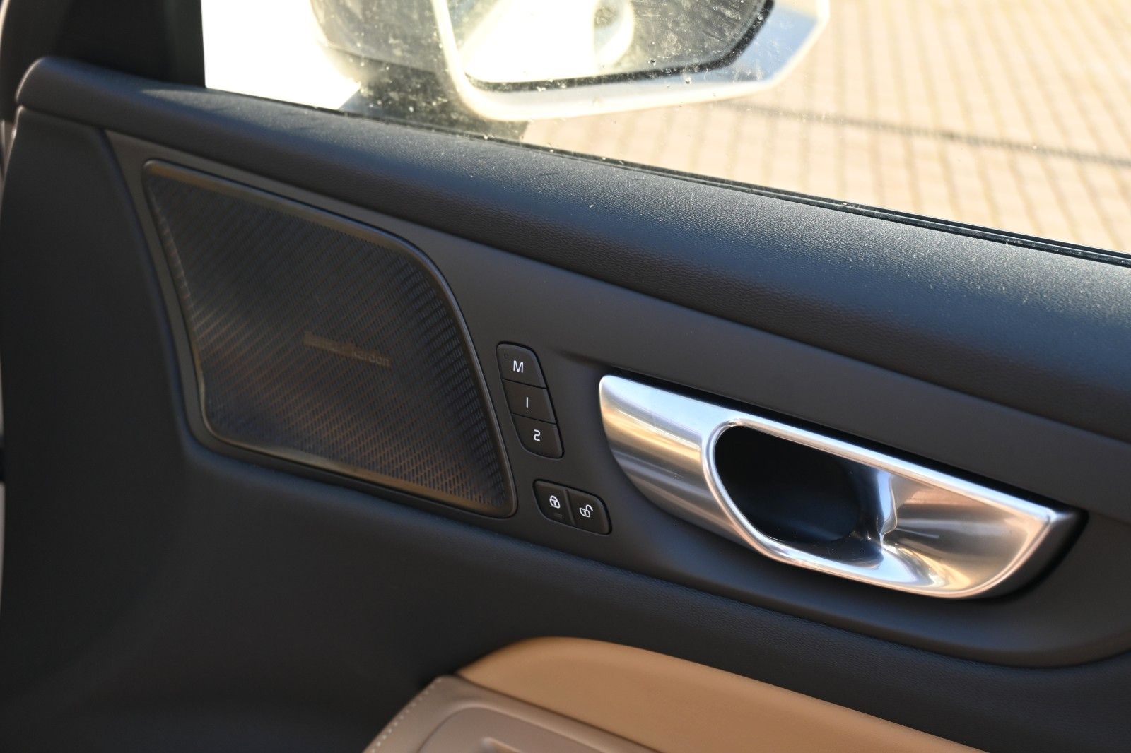 Fahrzeugabbildung Volvo V60 CC B4D AWD Ultimate*LED*PANO*360*H&K*MASSAGE