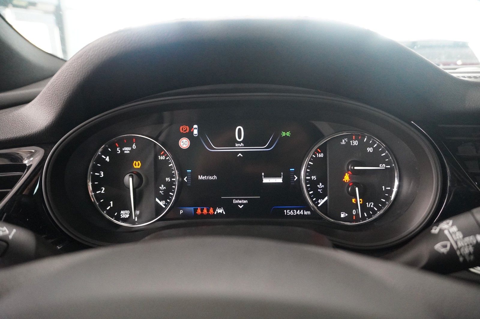 Fahrzeugabbildung Opel Insignia B ST 2.0D ELEGANCE 4X4 NAVI/HUD/BOSE/AH