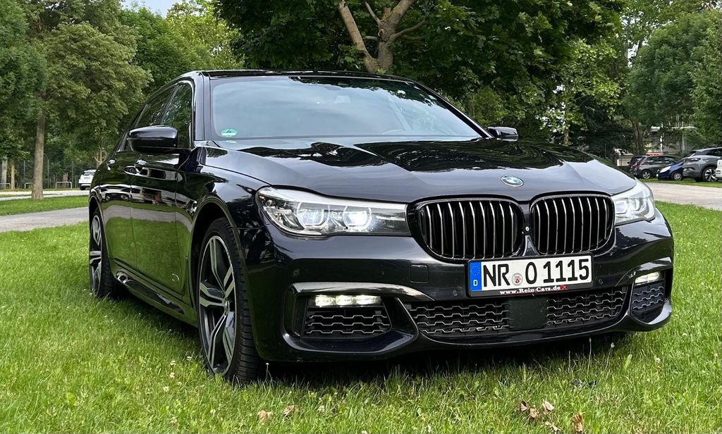 BMW 740