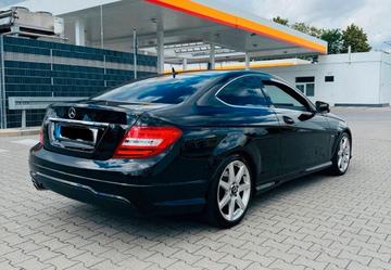 صورة 10 لـ 2012 Mercedes-BENZ C 220