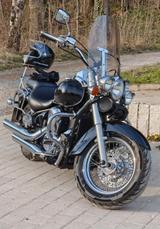 Kawasaki VN900 Classic - KAWASAKI CHOPPER 900
