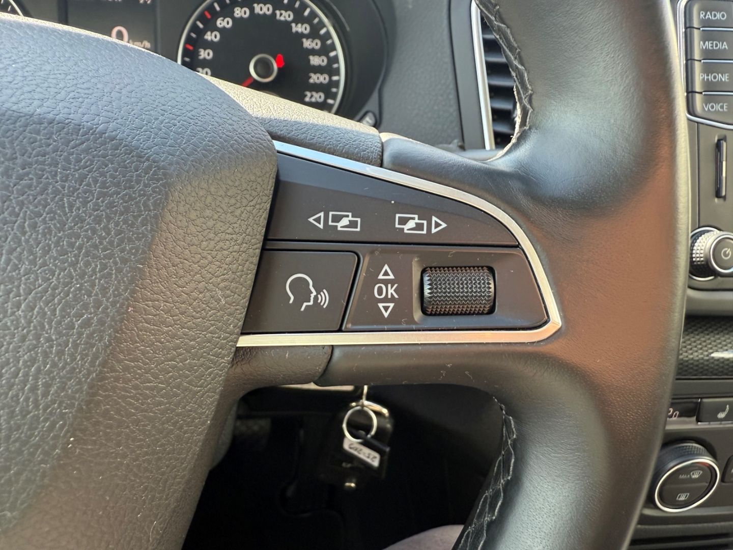 SEAT Alhambra 1.4 TSI 7-Sitzer Navi RFK ALU Alcan 3Zo - Image 14