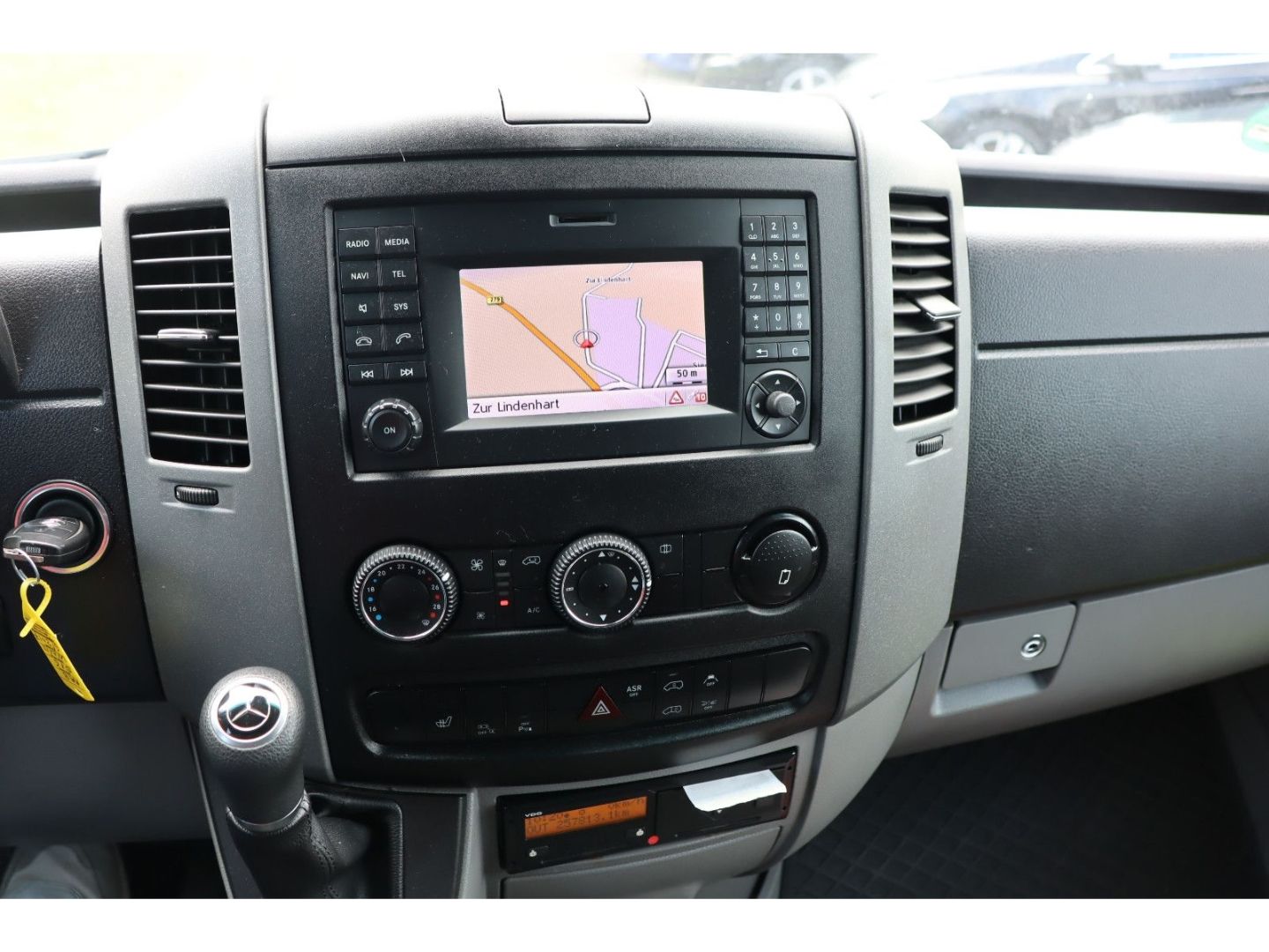 Fahrzeugabbildung Mercedes-Benz Sprinter 516 CDI 7G Navi Klima Tempomat SHZ Sthz