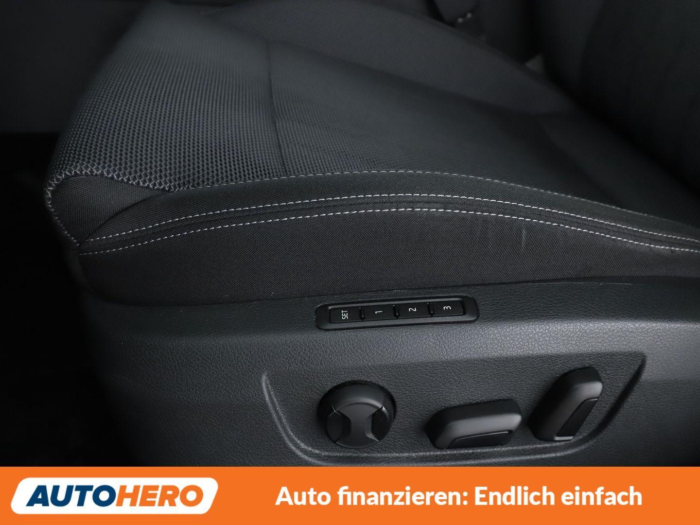 Skoda Superb 2.0 TDI Style Aut.*NAVI*ACC*PDC*SHZ*, миниатюра 28