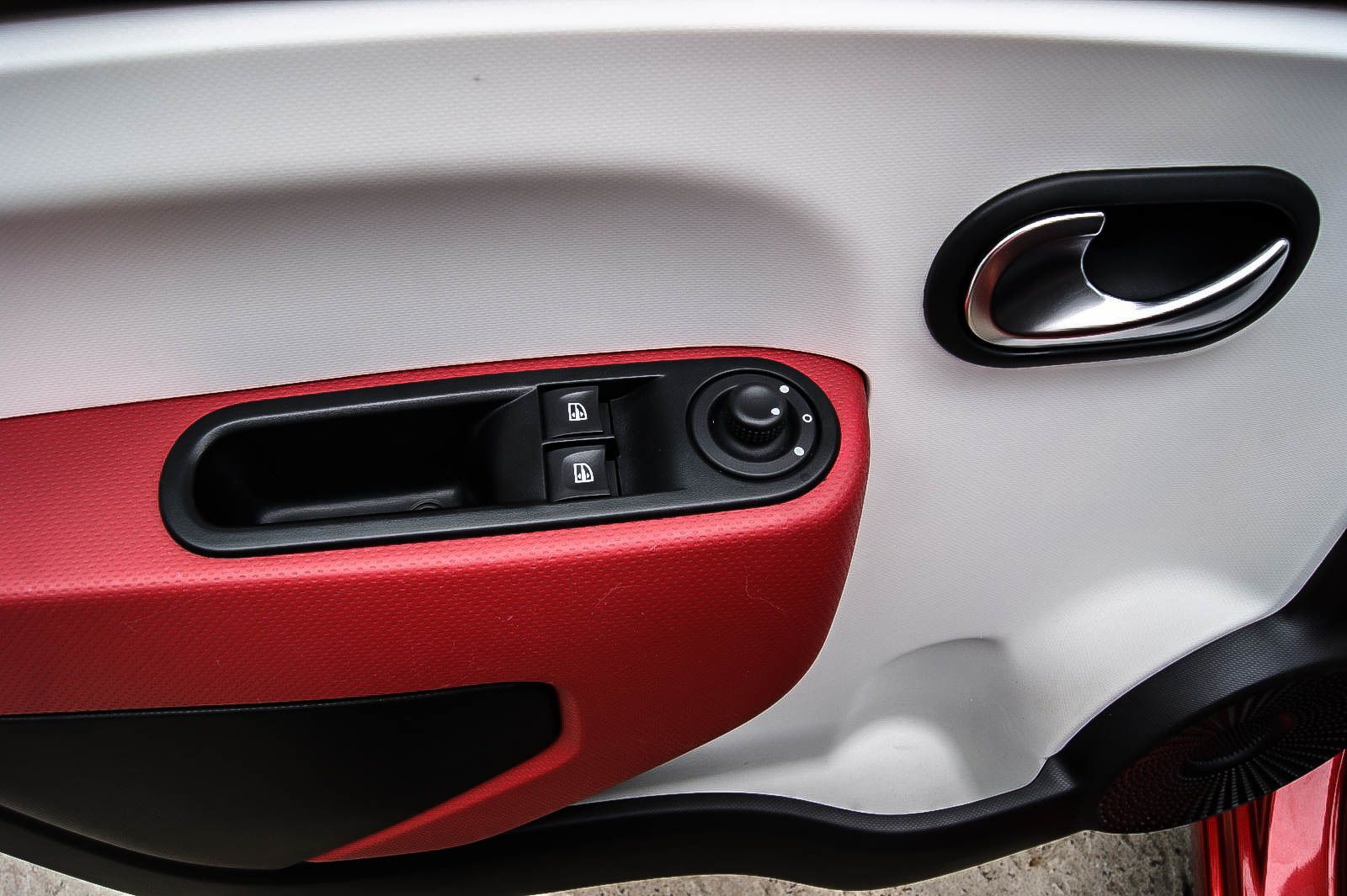 Fahrzeugabbildung Renault Twingo Dynamique 1.0 FALTDACH PDC SIHZG TEMPOMAT