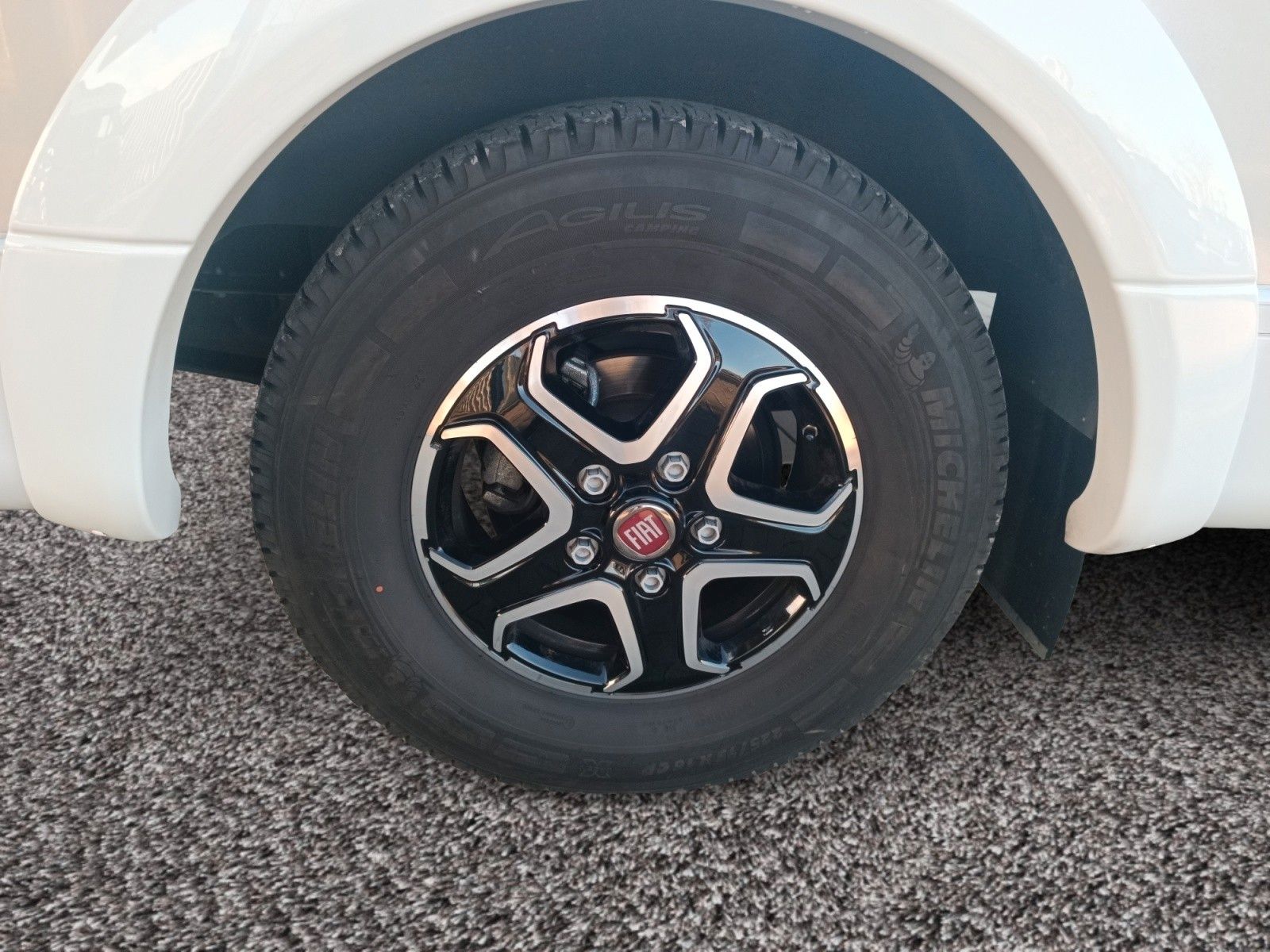 Fahrzeugabbildung Sunlight T68 Adventure Edition *Automatik*SAT*Hubbett