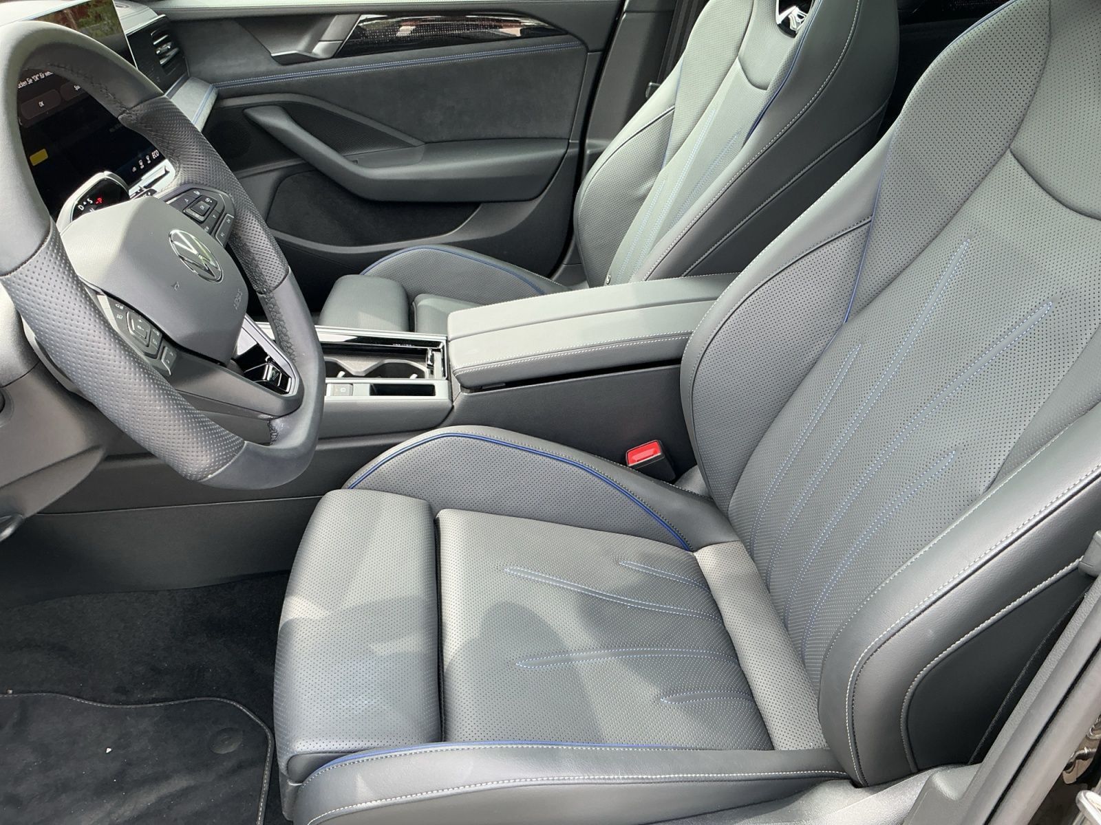 Volkswagen Passat Variant - Bild 12