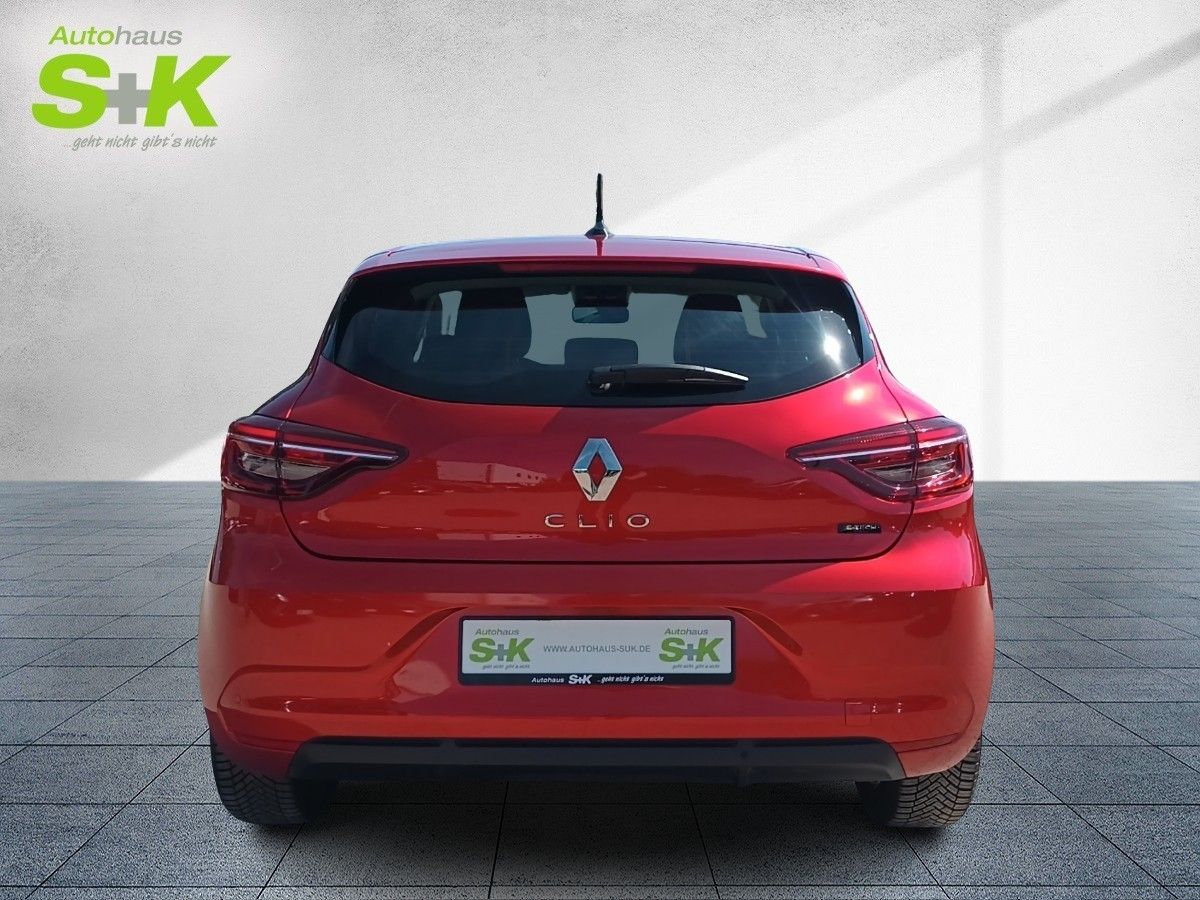 Renault Clio 1.6 E-TECH Hybrid 145 Equilibre*CARPLAY+LED imagem 2