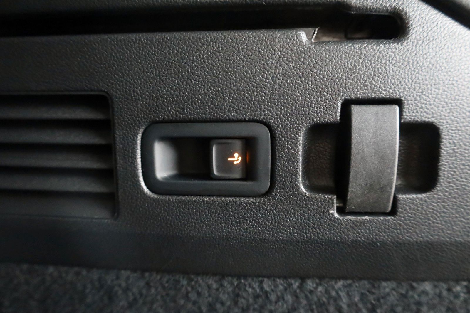 Fahrzeugabbildung Volkswagen Arteon SB R-LINE TLeder,Navi,LED,Panorama,el.AHK