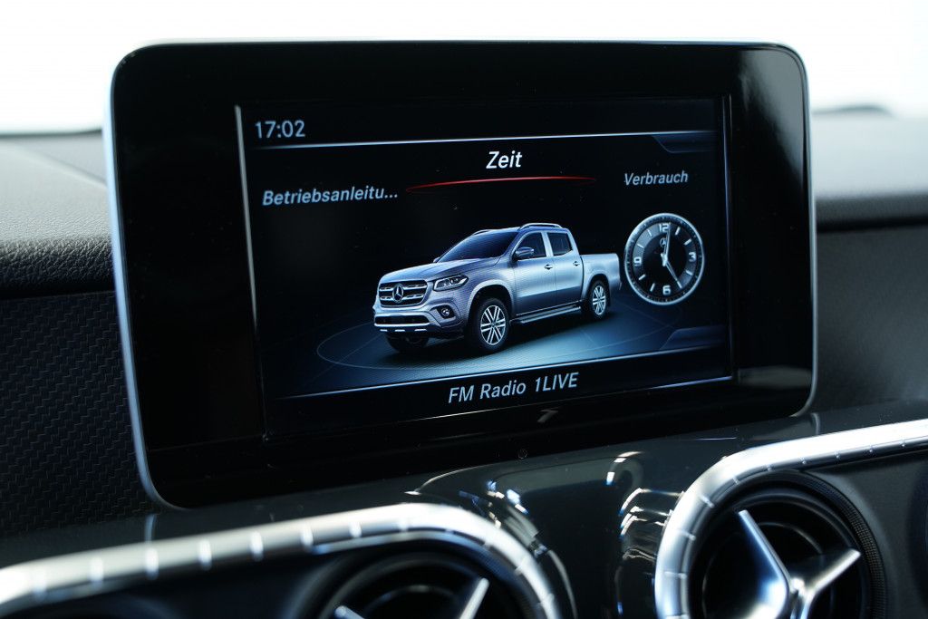 Mercedes Benz X 250
