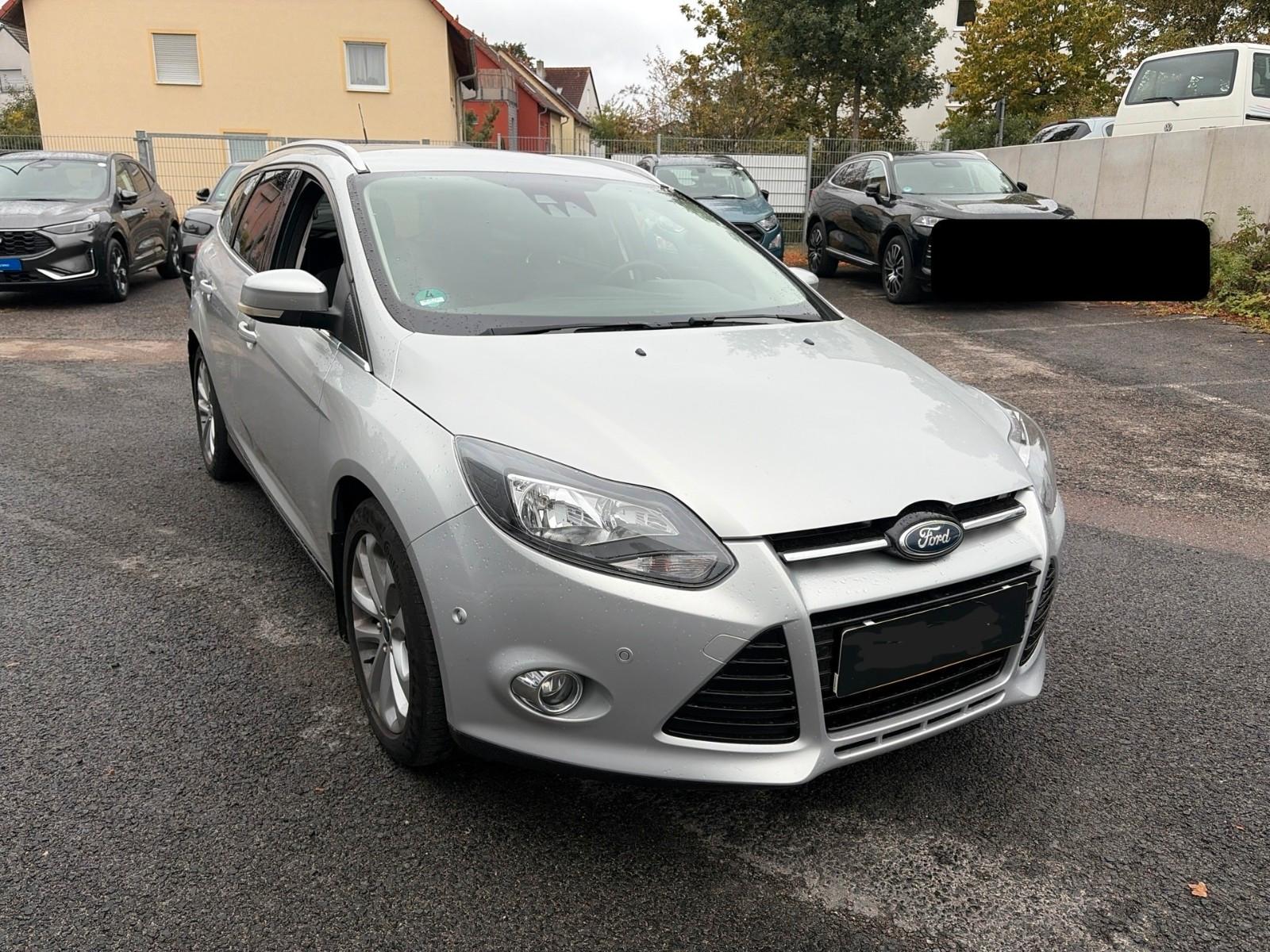 Ford Focus  1.6 Titanium