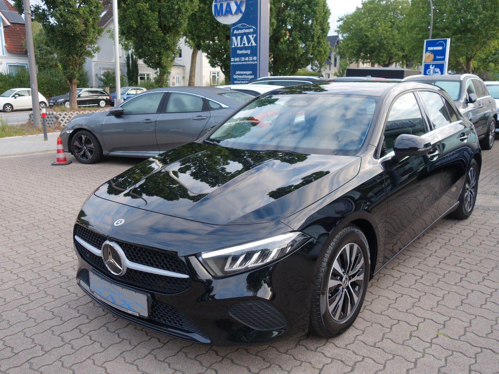 Mercedes-Benz A 200 D 8G-DCT AUT LEDER NAVI KAMERA LED-Sch foto 3