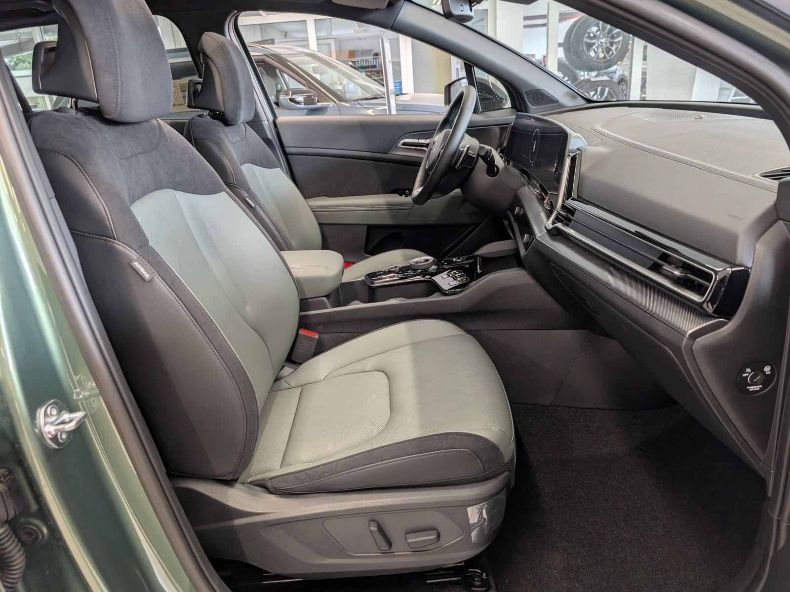KIA Sportage 1.6 T-GDI HEV AWD Nightline Schiebedach – Bild 13